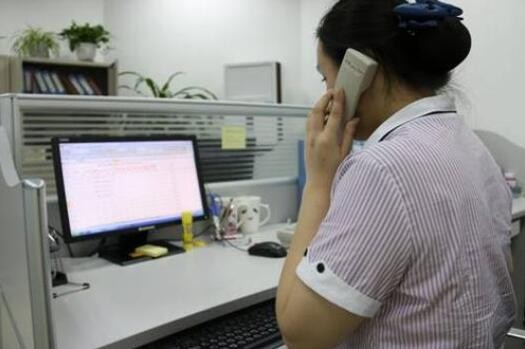伊莱克斯售后服务电话24小时服务热线(如何找到伊莱克斯24小时售后热线电话？)